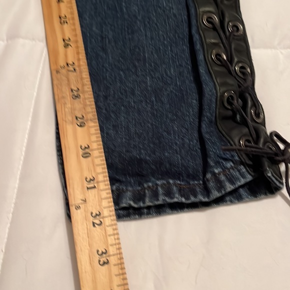 Womens Harley Davision Jeans with Tank top. Preowned. In great shape. - Picture 13 of 13